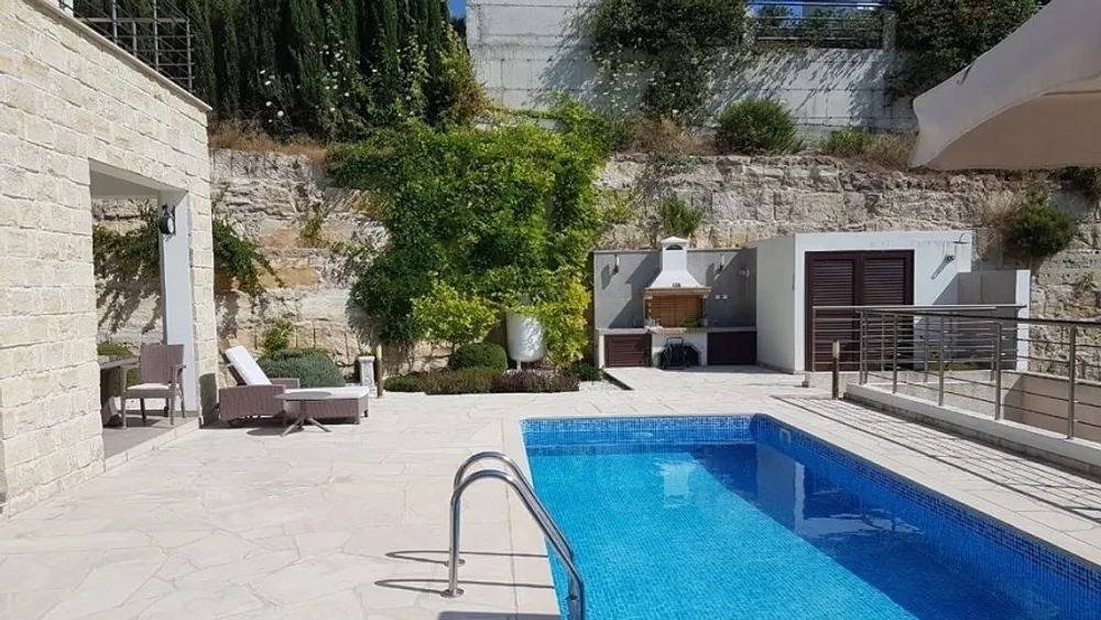 3 Bedroom Villa with mountain and sea views : Tala, Paphos, Tala