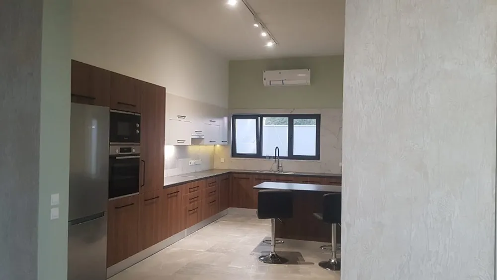 4 Bedroom Villa with panoramic sea and town views : Peyia, Peyia