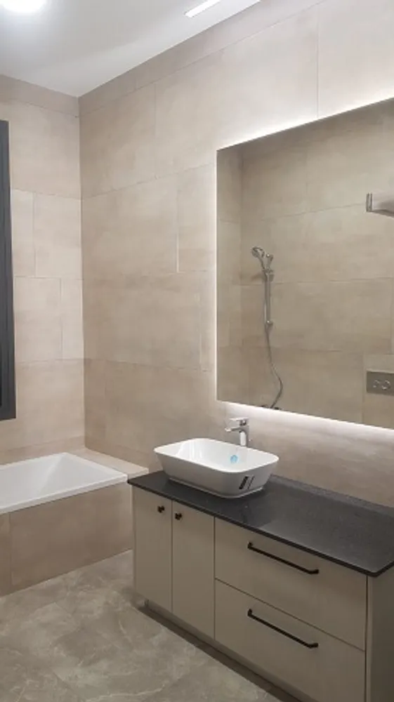 4 Bedroom Villa with panoramic sea and town views : Peyia, Peyia