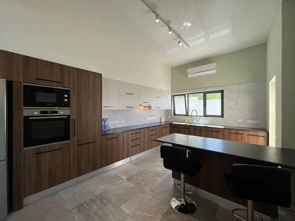 4 Bedroom Villa with panoramic sea and town views : Peyia, Peyia