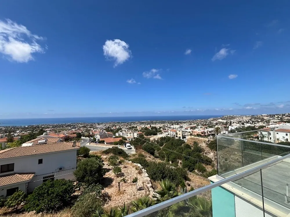 4 Bedroom Villa with panoramic sea and town views : Peyia, Peyia