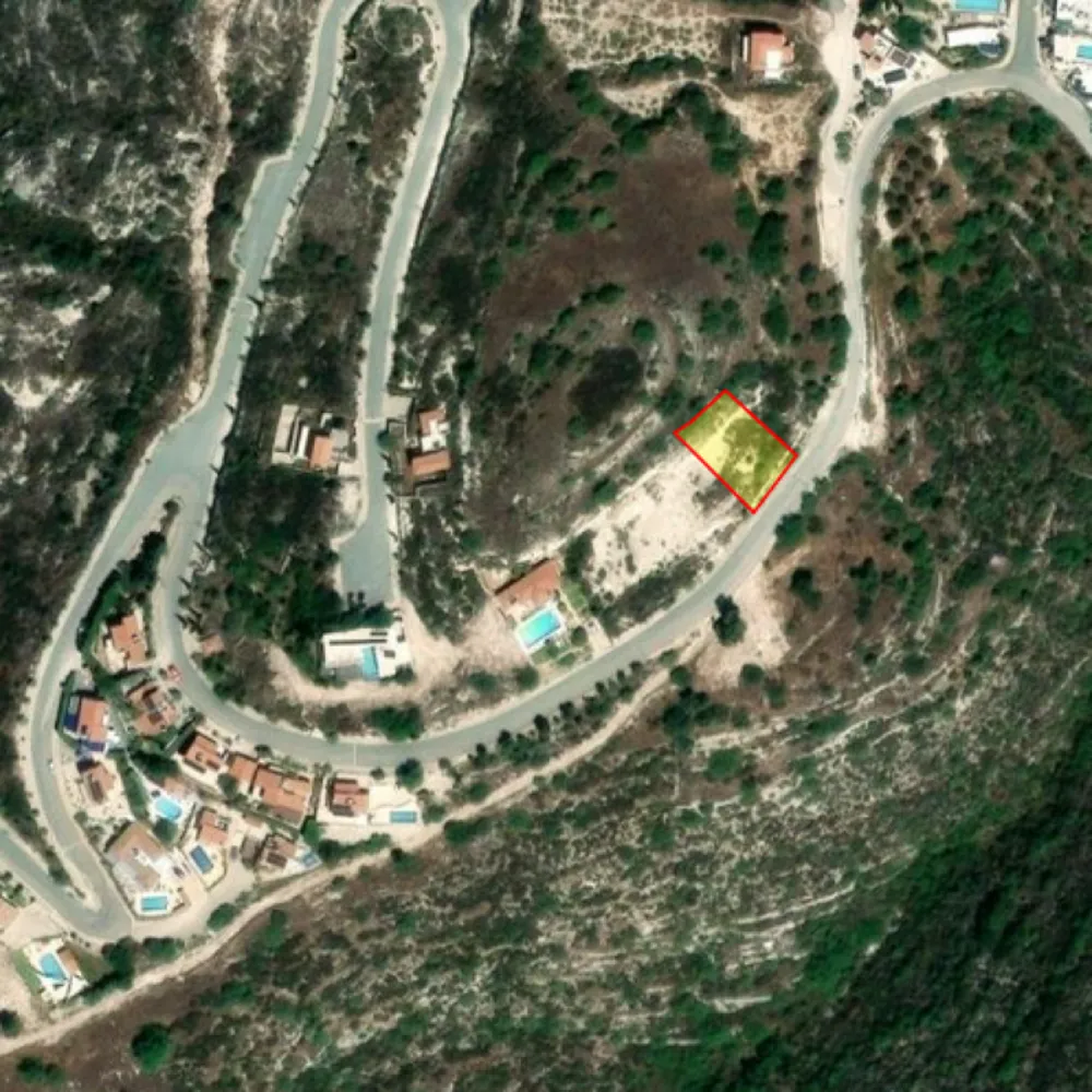 Residential plot with sea views : Tsada, Paphos