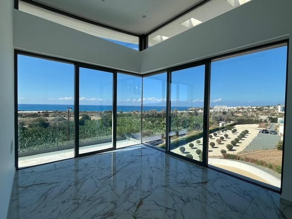 7 Bedrooms, 9 bathrooms Luxury Villa : Peyia, Paphos area, Peyia