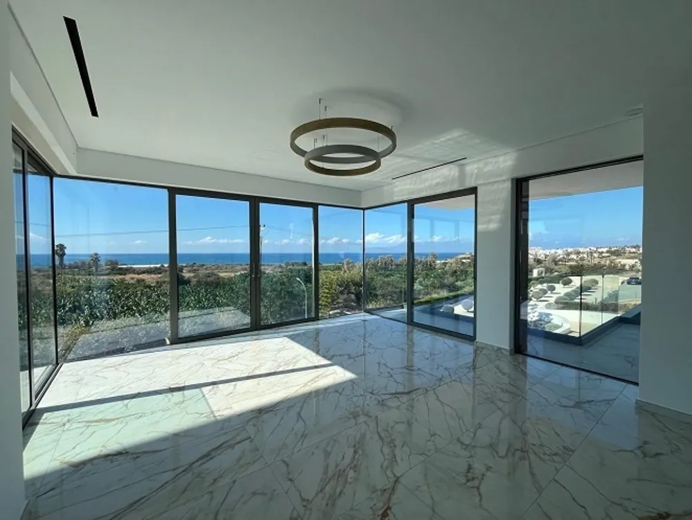 7 Bedrooms, 9 bathrooms Luxury Villa : Peyia, Paphos area, Peyia