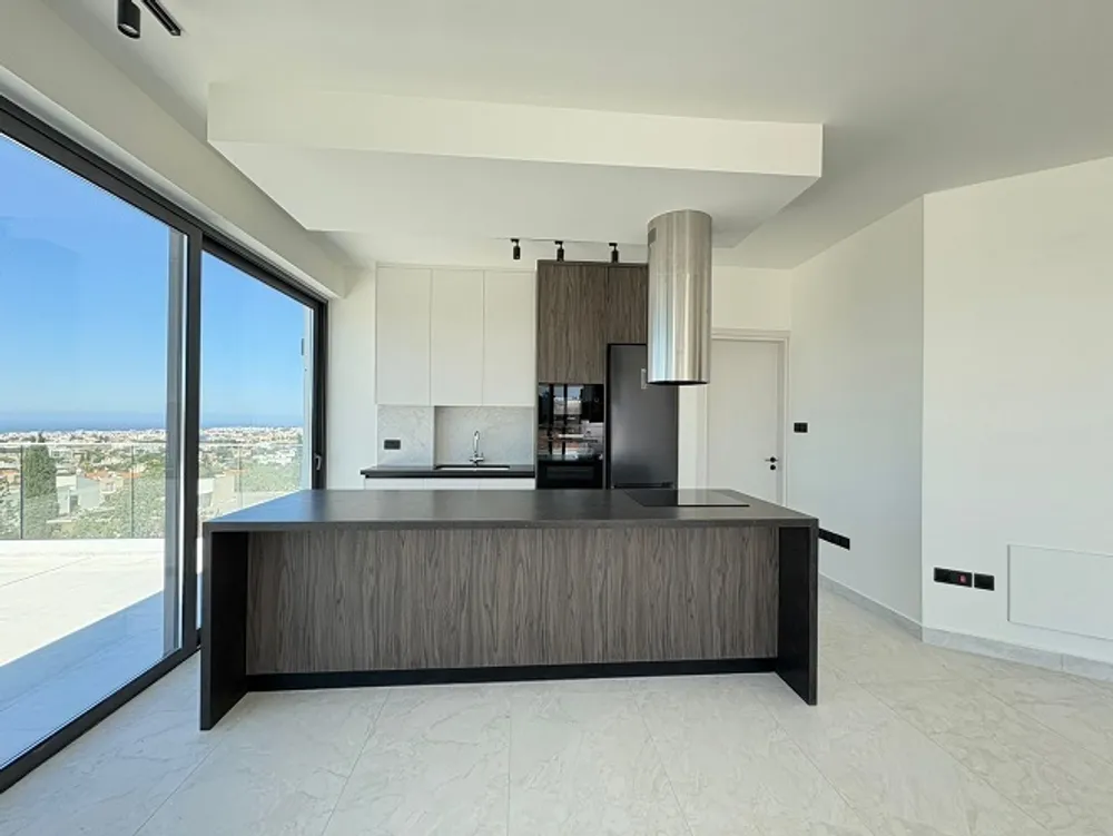 2 Bedroom Penthouse with Panoramic views : Konia, Konia