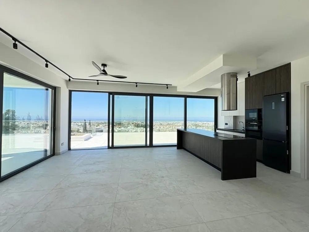 2 Bedroom Penthouse with Panoramic views : Konia, Konia