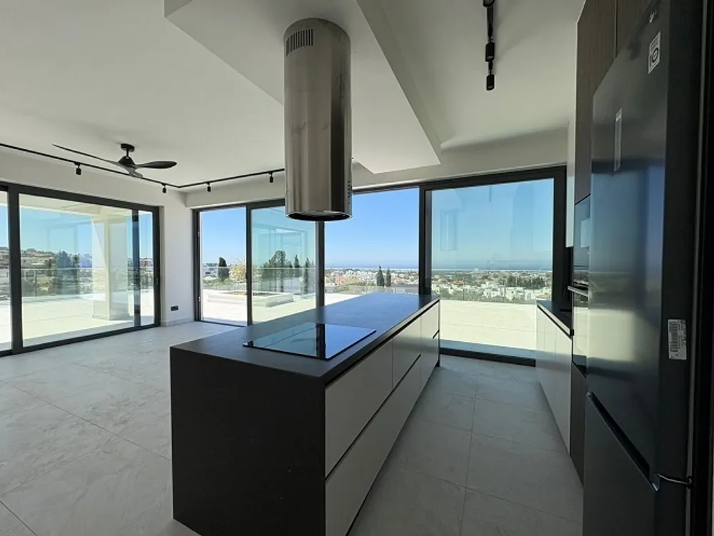 2 Bedroom Penthouse with Panoramic views : Konia, Konia