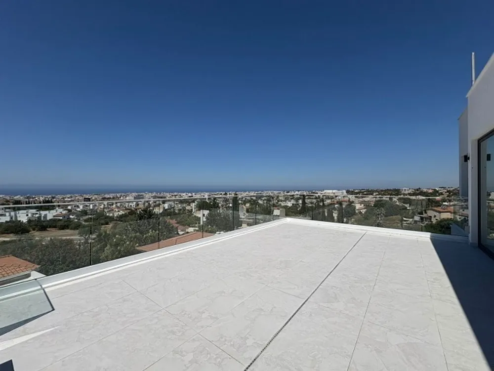 2 Bedroom Penthouse with Panoramic views : Konia, Konia