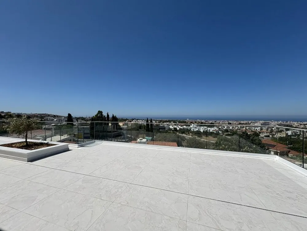 2 Bedroom Penthouse with Panoramic views : Konia, Konia