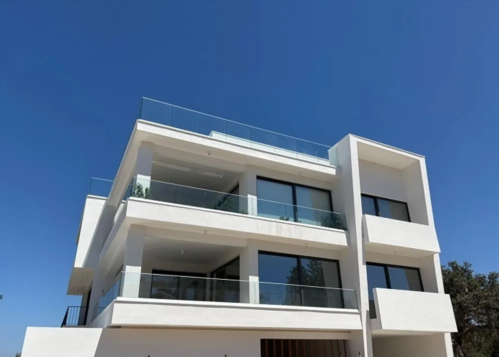 2 Bedroom Penthouse with Panoramic views : Konia, Konia