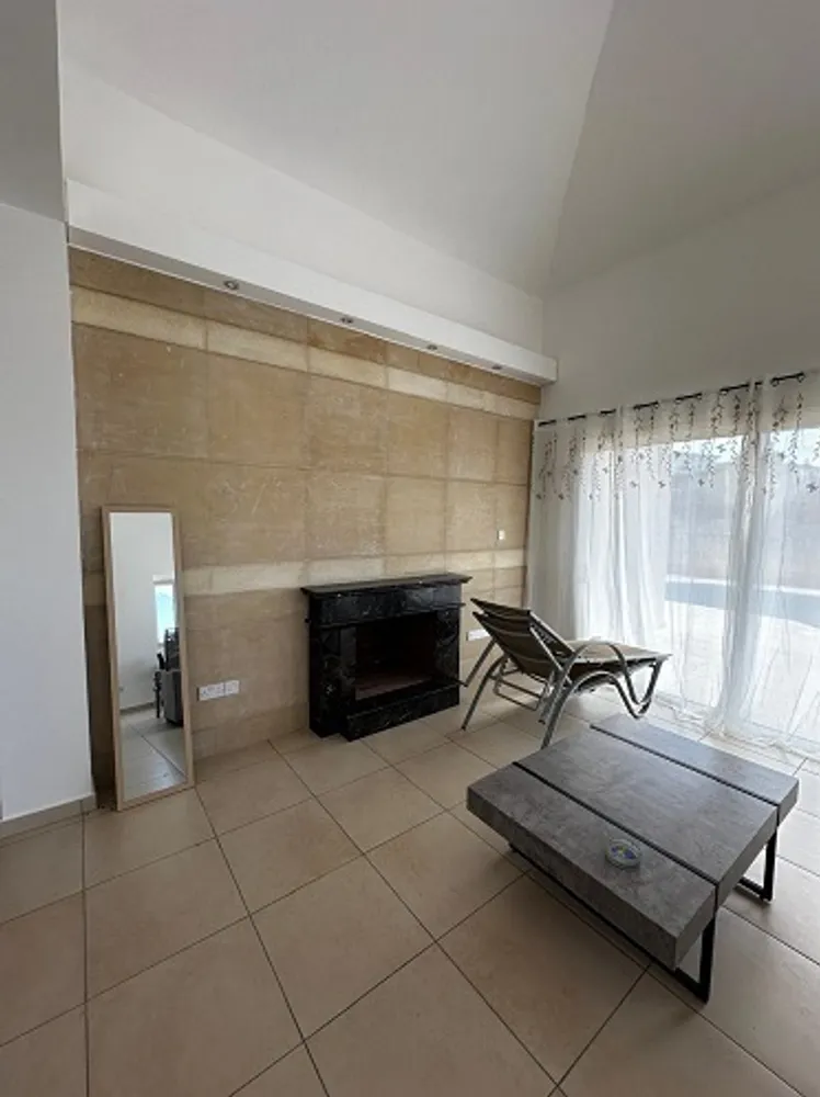 3 Bedroom Bungalow with sea views : Argaka, Argaka