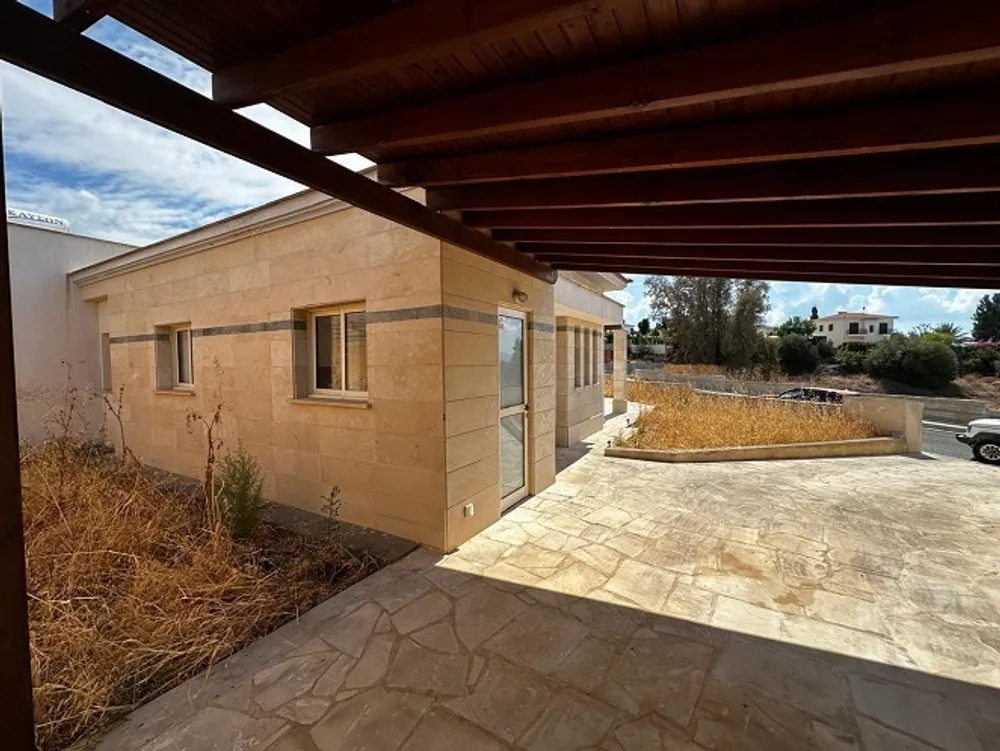 3 Bedroom Bungalow with sea views : Argaka, Argaka