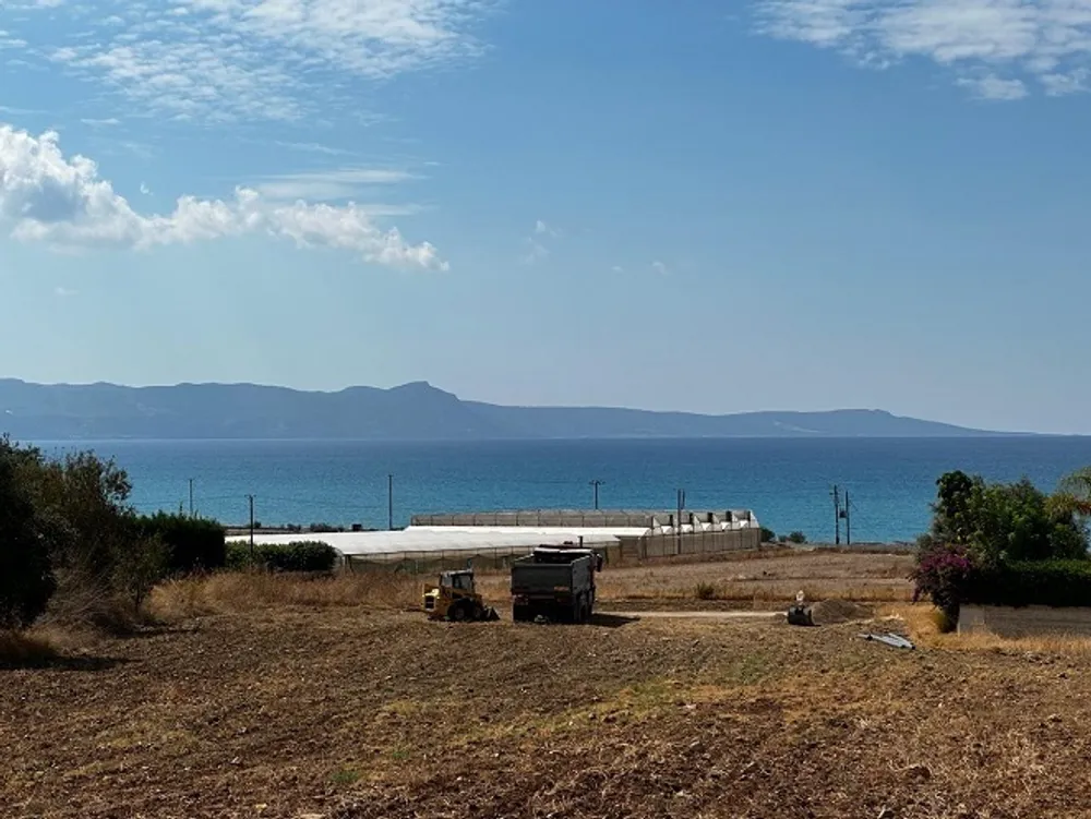 3 Bedroom Bungalow with sea views : Argaka, Argaka
