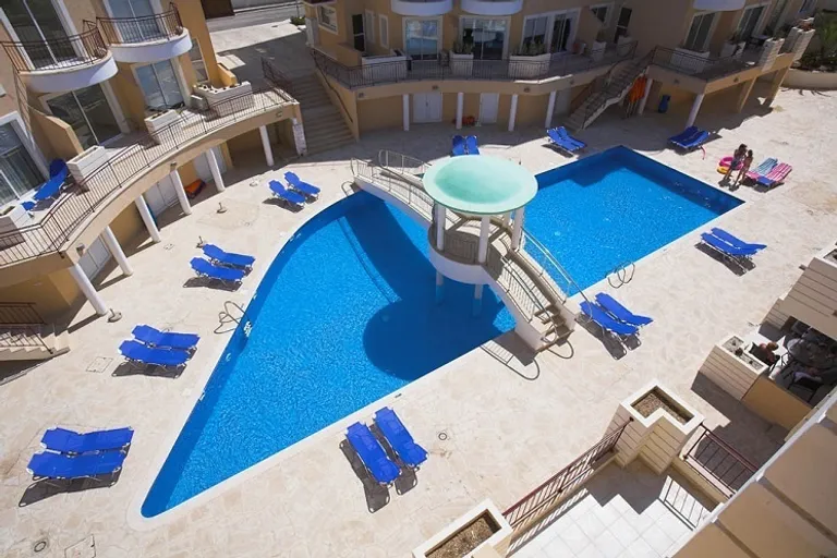 3-bedroom two-level Penthouse : Universal, Paphos, Kato Paphos