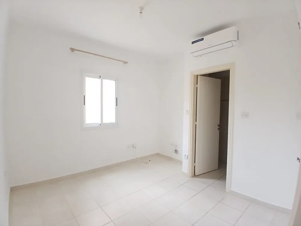 3-bedroom two-level Penthouse : Universal, Paphos, Kato Paphos