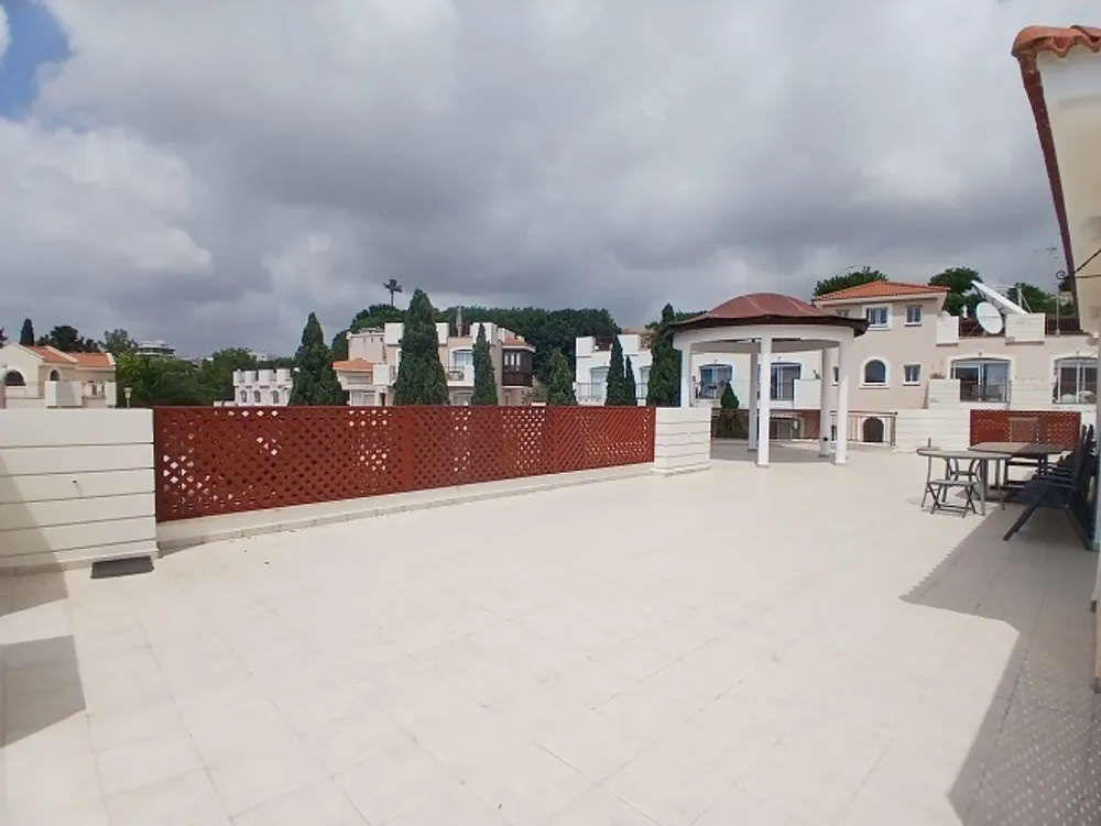 3-bedroom two-level Penthouse : Universal, Paphos, Kato Paphos