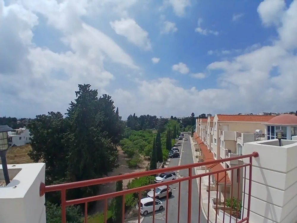 3-bedroom two-level Penthouse : Universal, Paphos, Kato Paphos