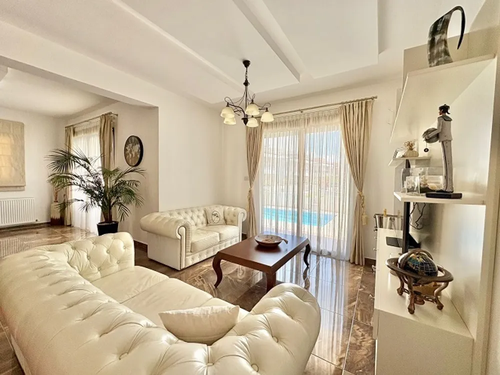 3 Bedroom Villa with Roof Terrace  Sea views : Peyia, Paphos, Peyia