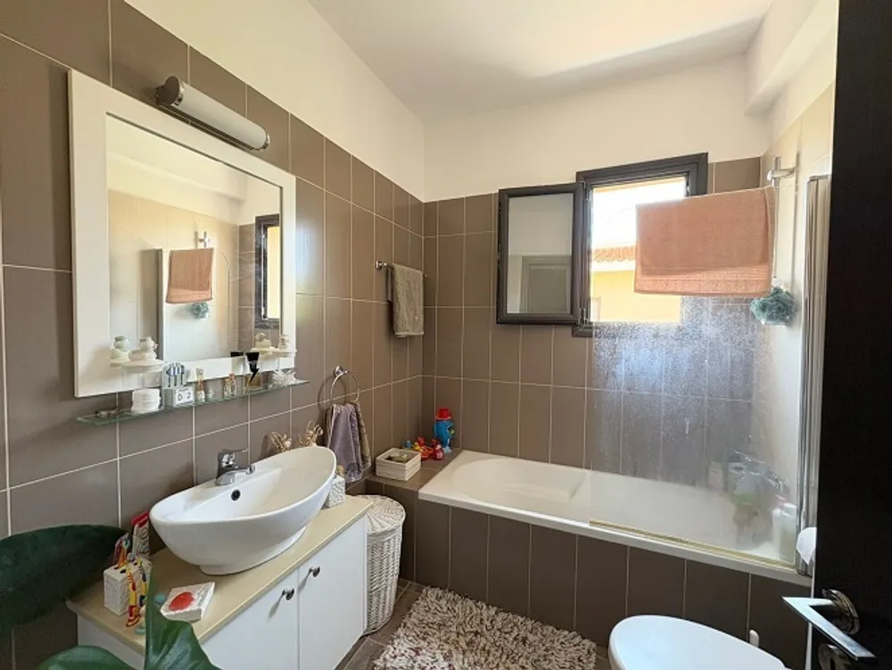 3 Bedroom Villa with Roof Terrace  Sea views : Peyia, Paphos, Peyia