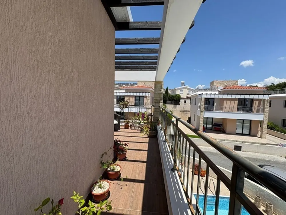 3 Bedroom Villa with Roof Terrace  Sea views : Peyia, Paphos, Peyia