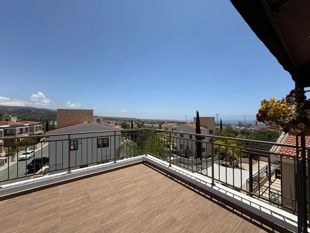3 Bedroom Villa with Roof Terrace  Sea views : Peyia, Paphos, Peyia