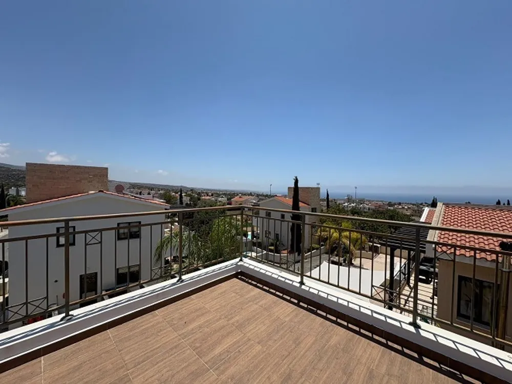 3 Bedroom Villa with Roof Terrace  Sea views : Peyia, Paphos, Peyia