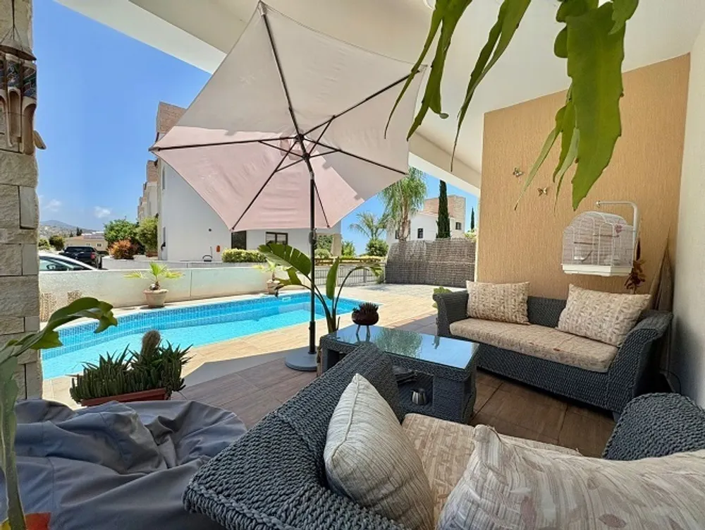 3 Bedroom Villa with Roof Terrace  Sea views : Peyia, Paphos, Peyia