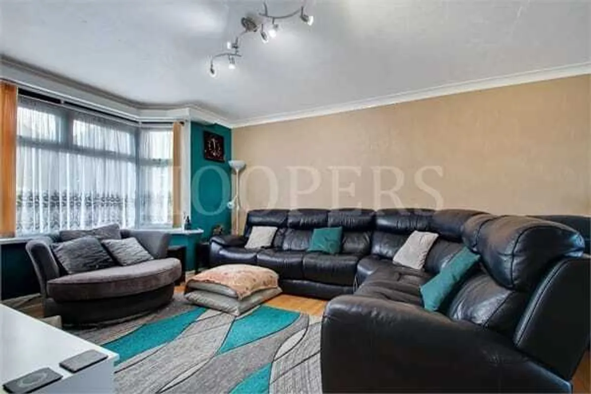 Chipstead Gardens, London, NW2
