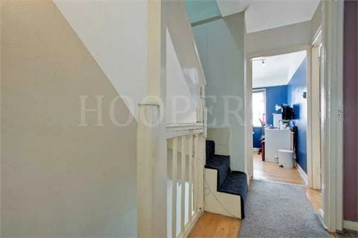 Chipstead Gardens, London, NW2