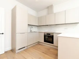 Apartment Eight Gemstone House, Stevenage thumb 3