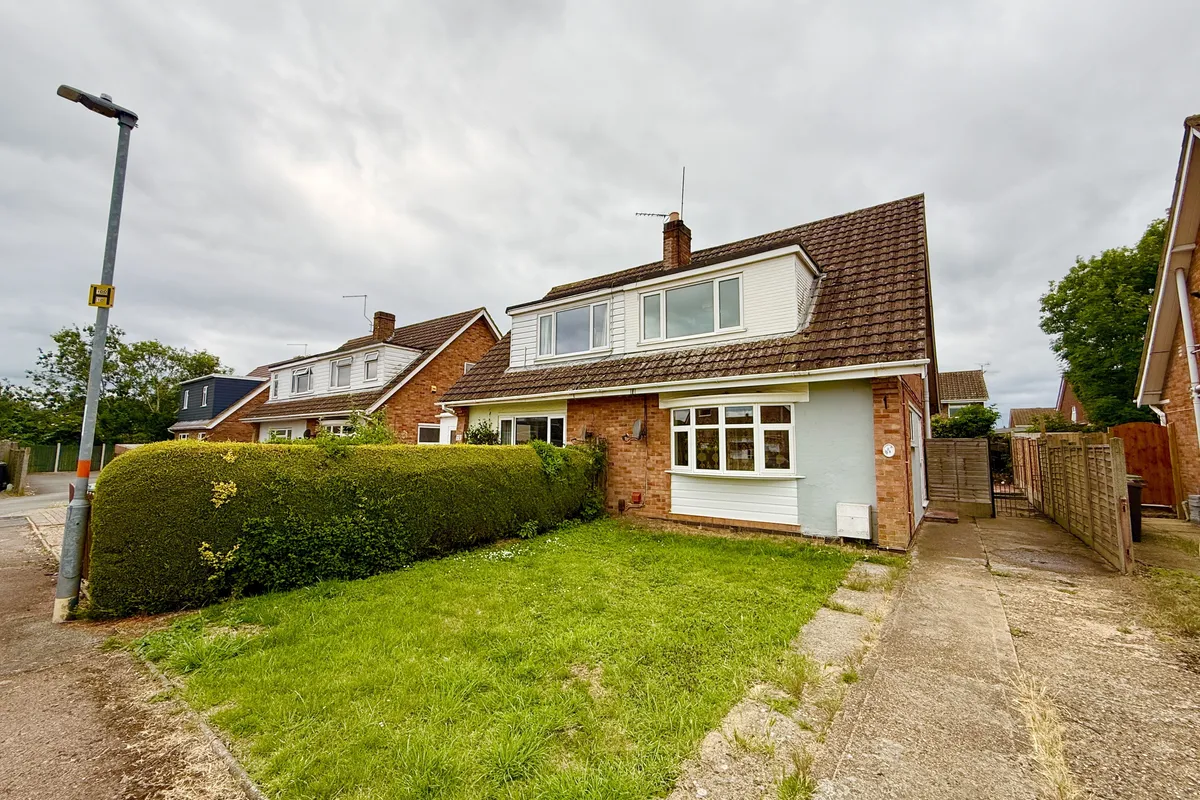 Oakleigh Close, Raunds, WELLINGBOROUGH
