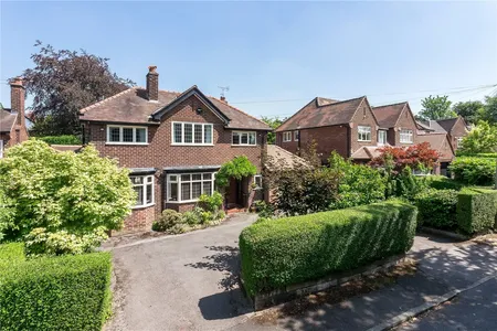 Woodhead Road, Hale, WA15