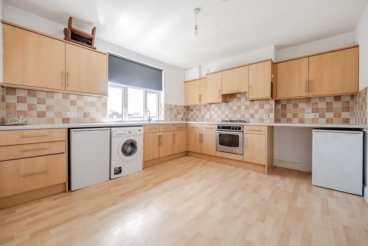 Ruxley Lane, Epsom KT19 photo 1
