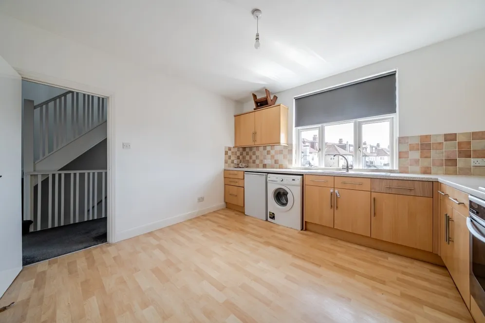 Ruxley Lane, Epsom KT19 photo 2