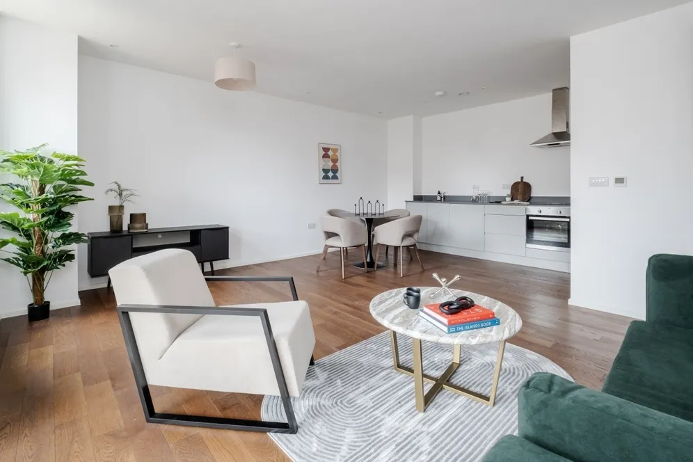 Gransden Avenue London E8 photo 3