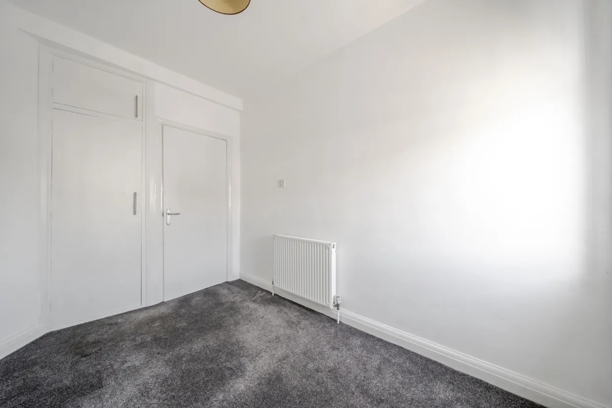 Ruxley Lane, Epsom KT19 photo 8