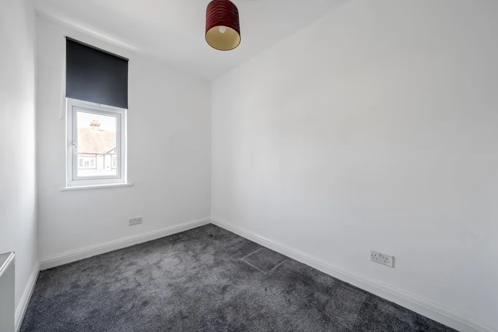 Ruxley Lane, Epsom KT19 photo 11