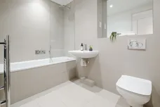 Gransden Avenue London E8 photo 11