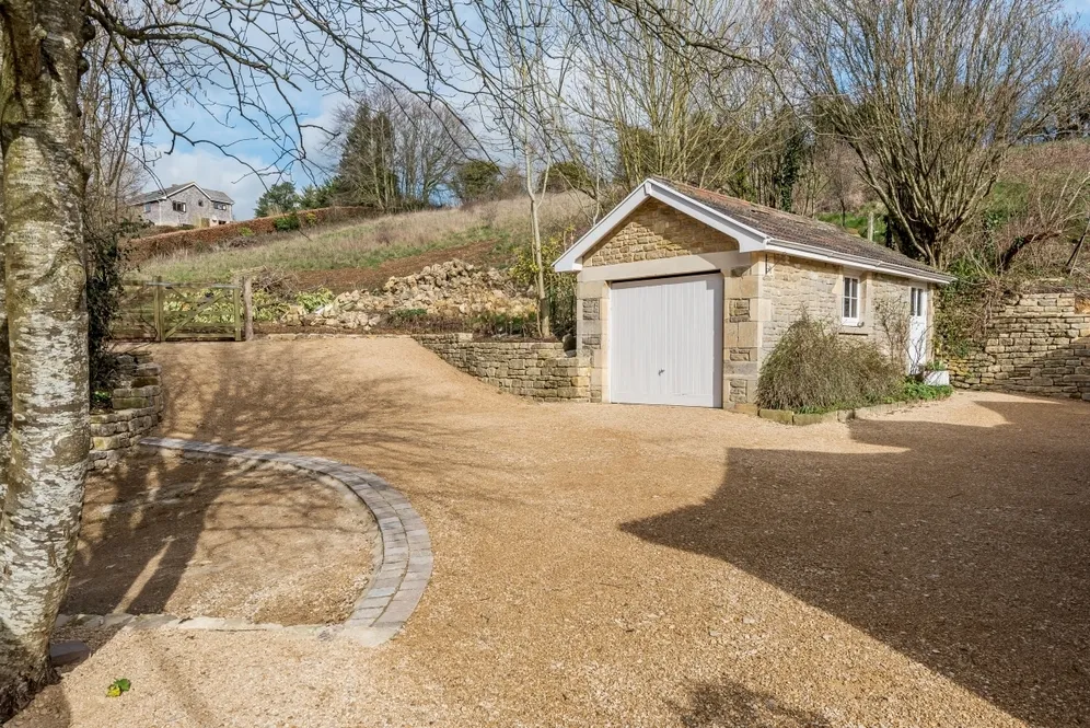 Cottles Lane Turleigh BA15 photo 16