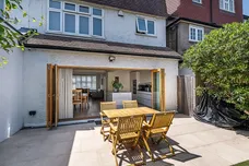 Marham Gardens Wandsworth Common SW18 photo 19