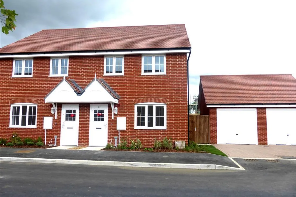 Carriage Road, Aylesbury