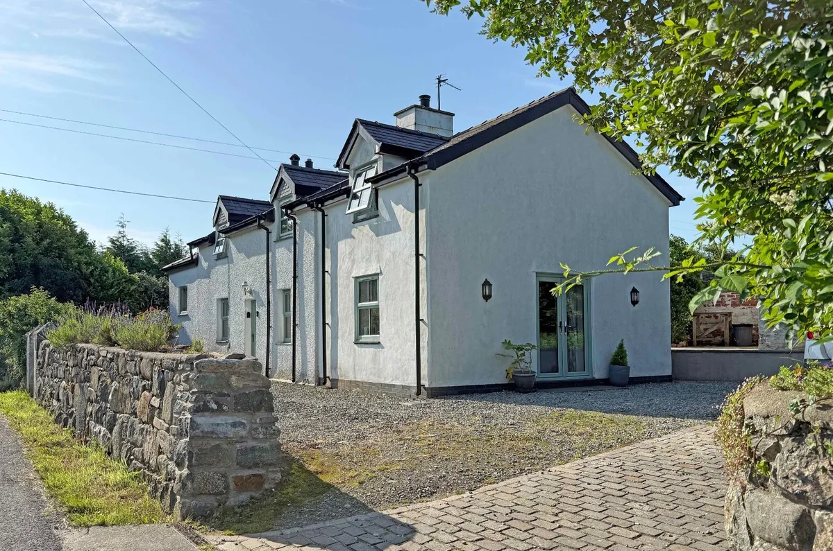 Golan, Garndolbenmaen, Gwynedd, LL51