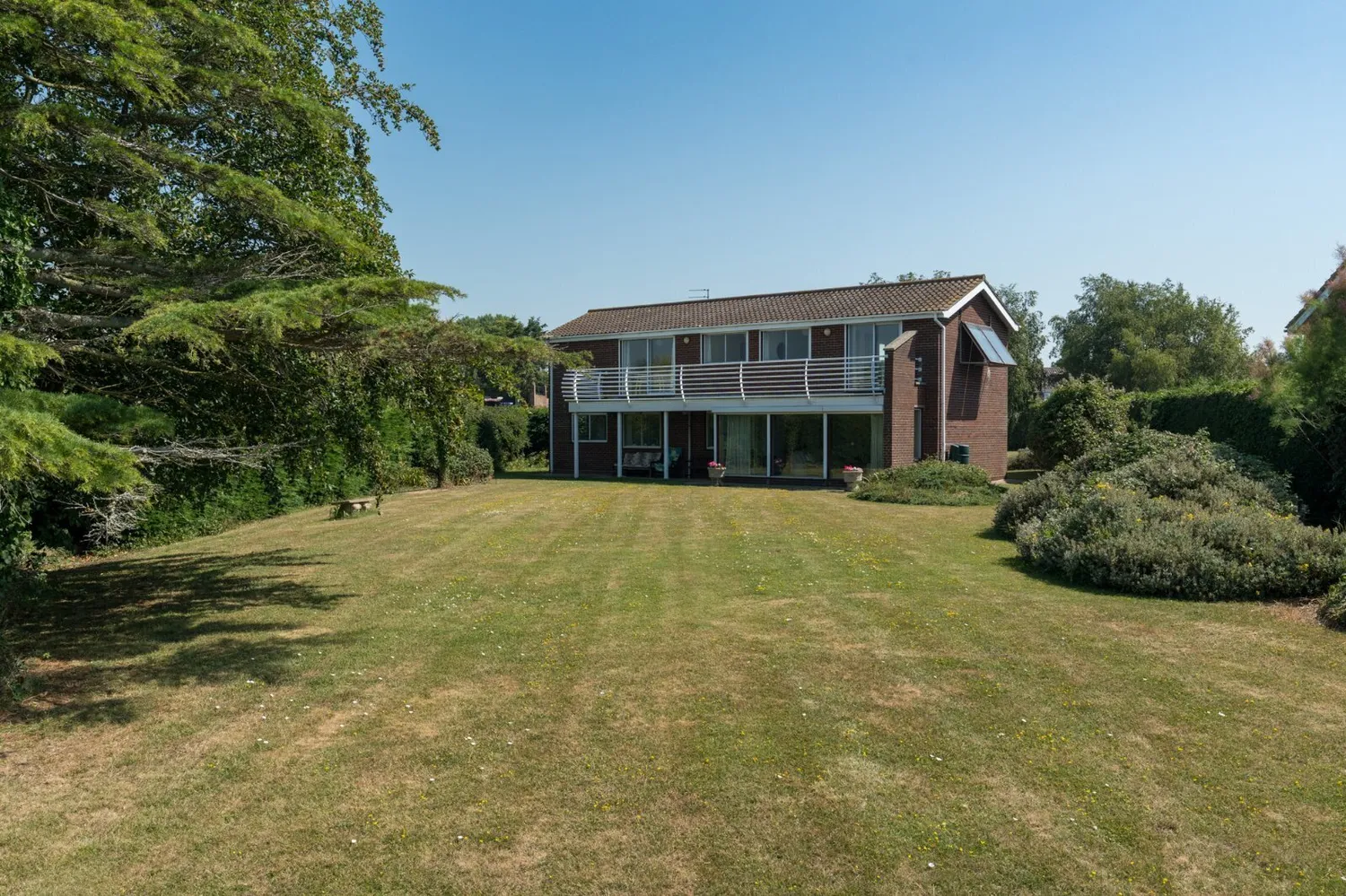 Beacon Heights, St. Osyth, CO16 photo 24