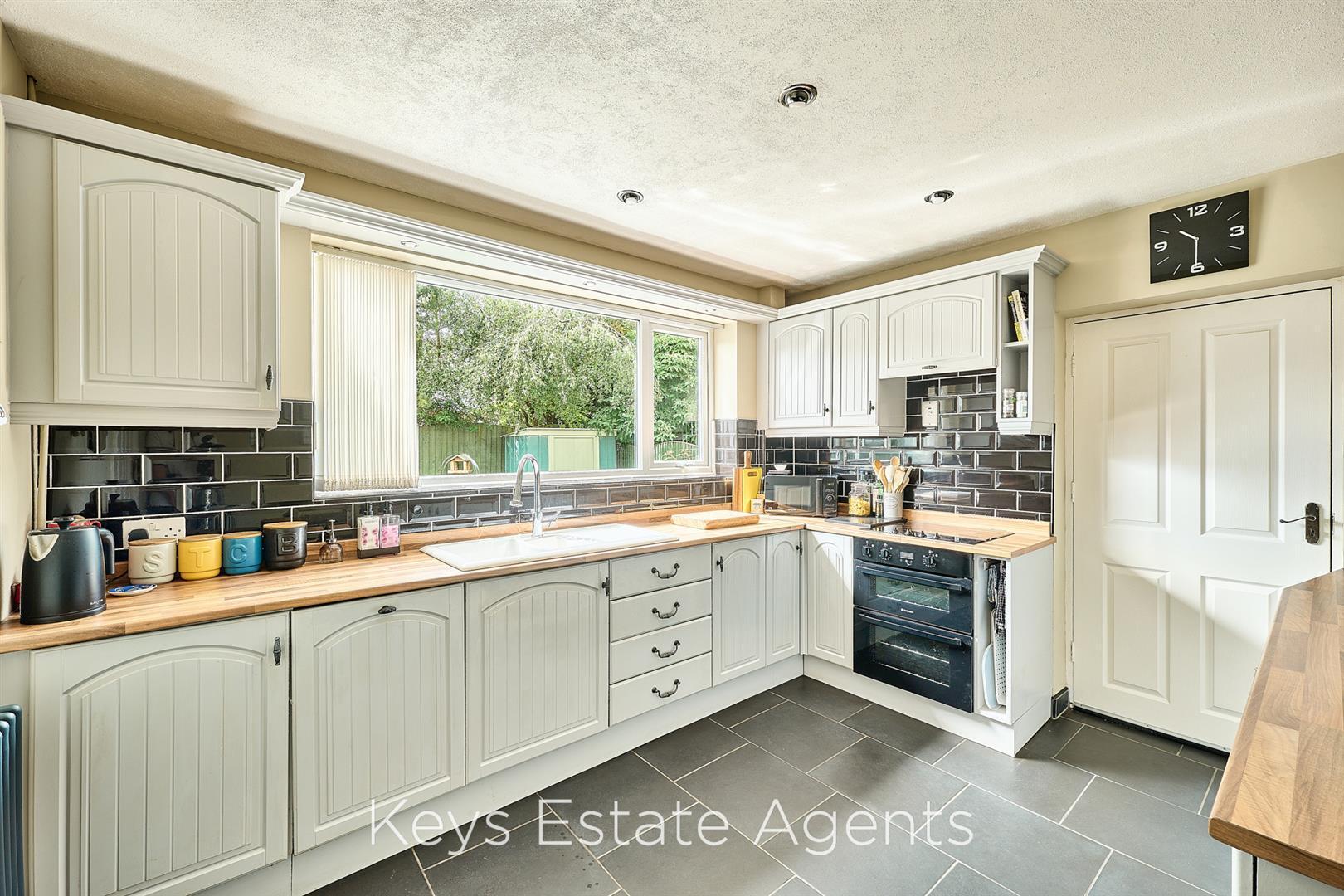 Dolespring Close, Forsbrook, Stoke-On-Trent Image 10
