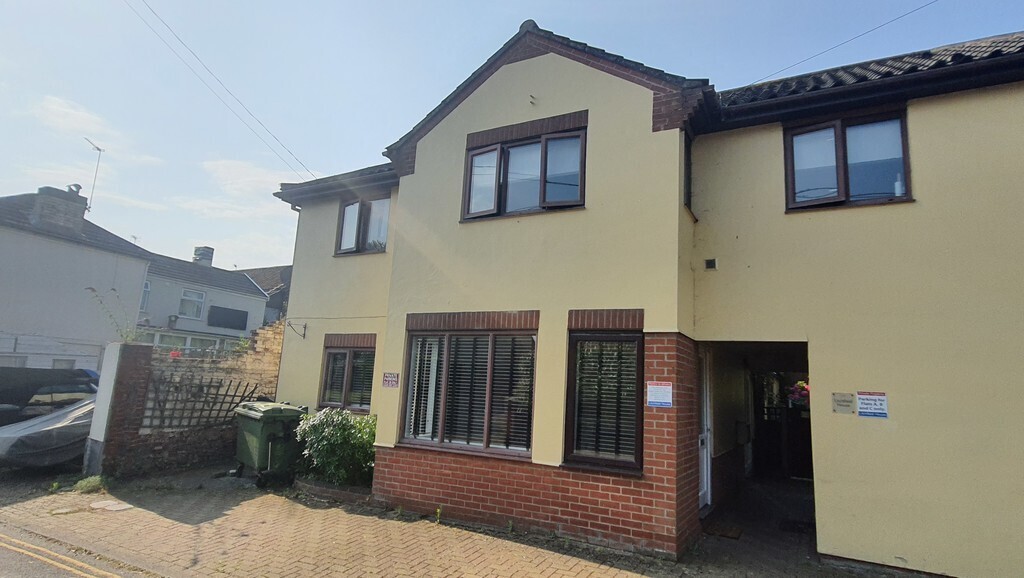 Swan Lane, Harleston Image 1