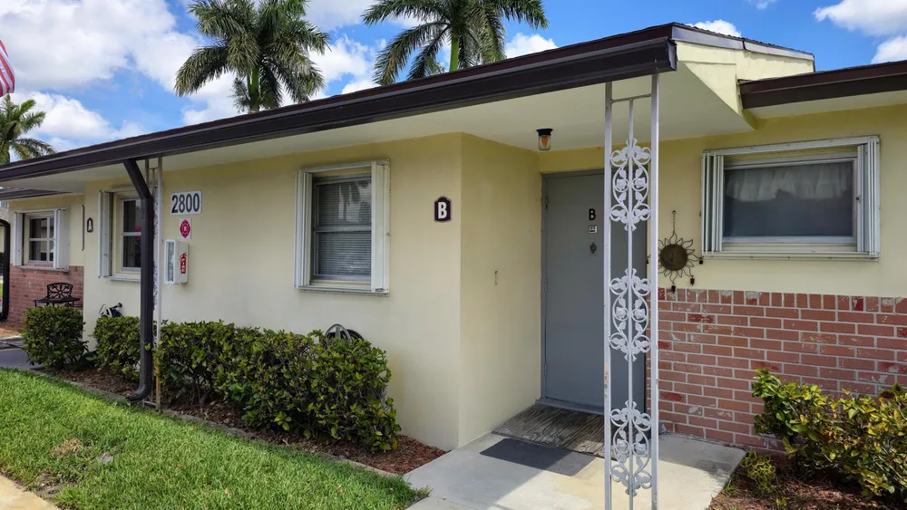 2800 Ashley Dr E, West Palm Beach, FL 33415