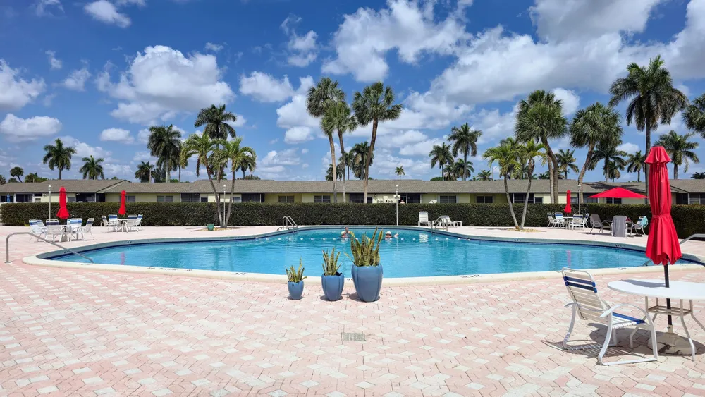 2800 Ashley Dr E, West Palm Beach, FL 33415