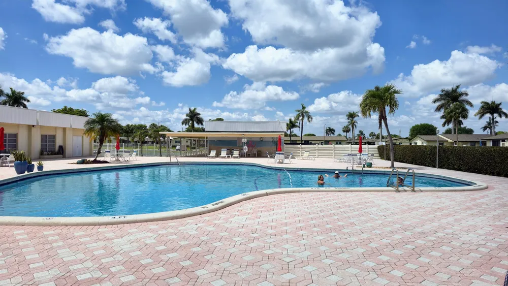 2800 Ashley Dr E, West Palm Beach, FL 33415