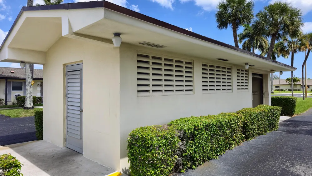 2800 Ashley Dr E, West Palm Beach, FL 33415