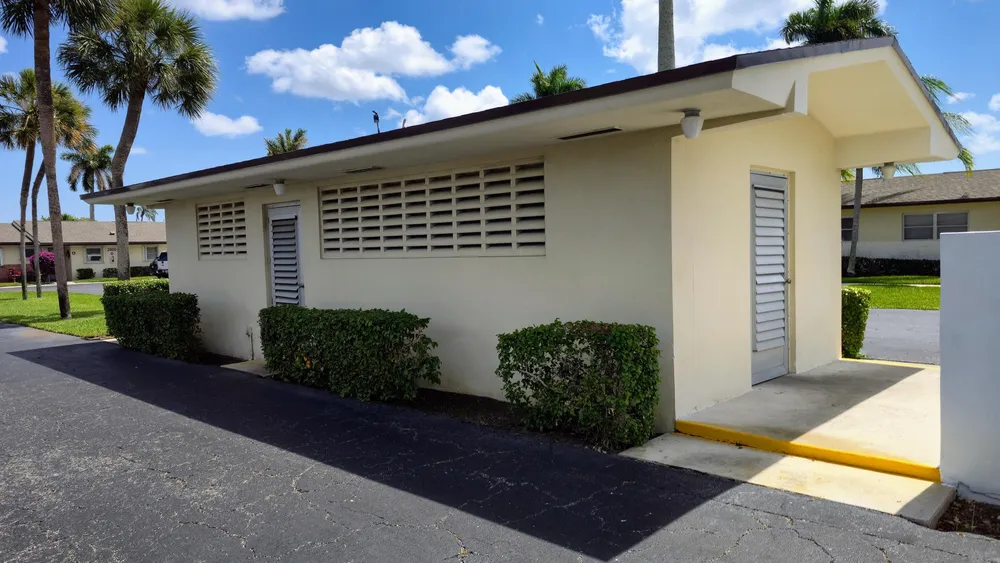 2800 Ashley Dr E, West Palm Beach, FL 33415